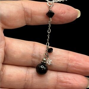Elegant Black and Silver Pendant Necklace